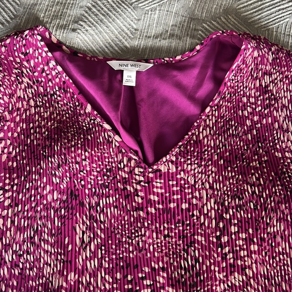 Nine West XXL peplum top - Picture 2 of 3